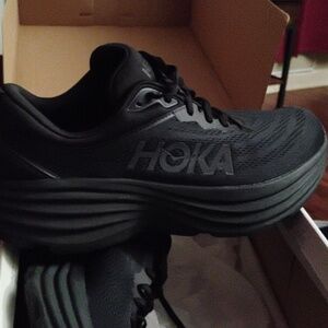Hoka M Bondi 8